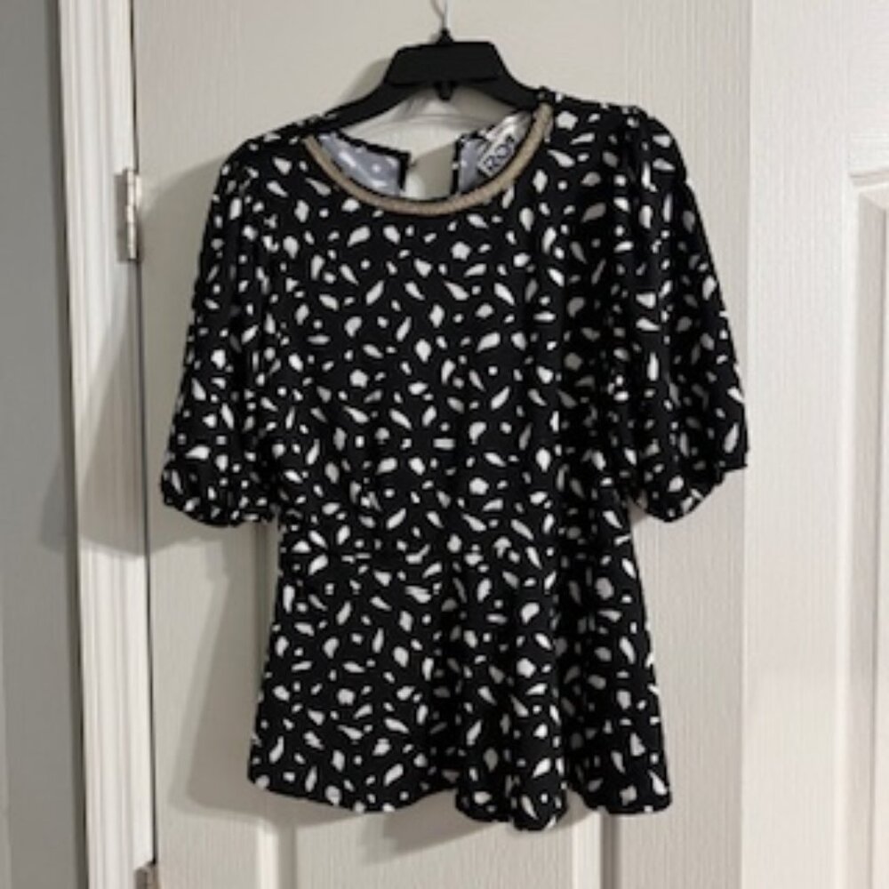 Perseption Concept Women's Top Rhinestone Neckline Short Sleeve Black & White L
